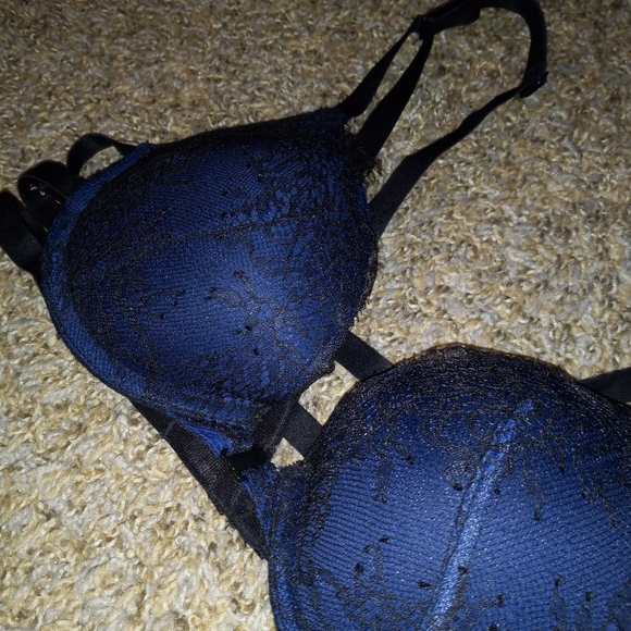 Victoria's Secret Caged Push Up Bra - Picture 11 of 11